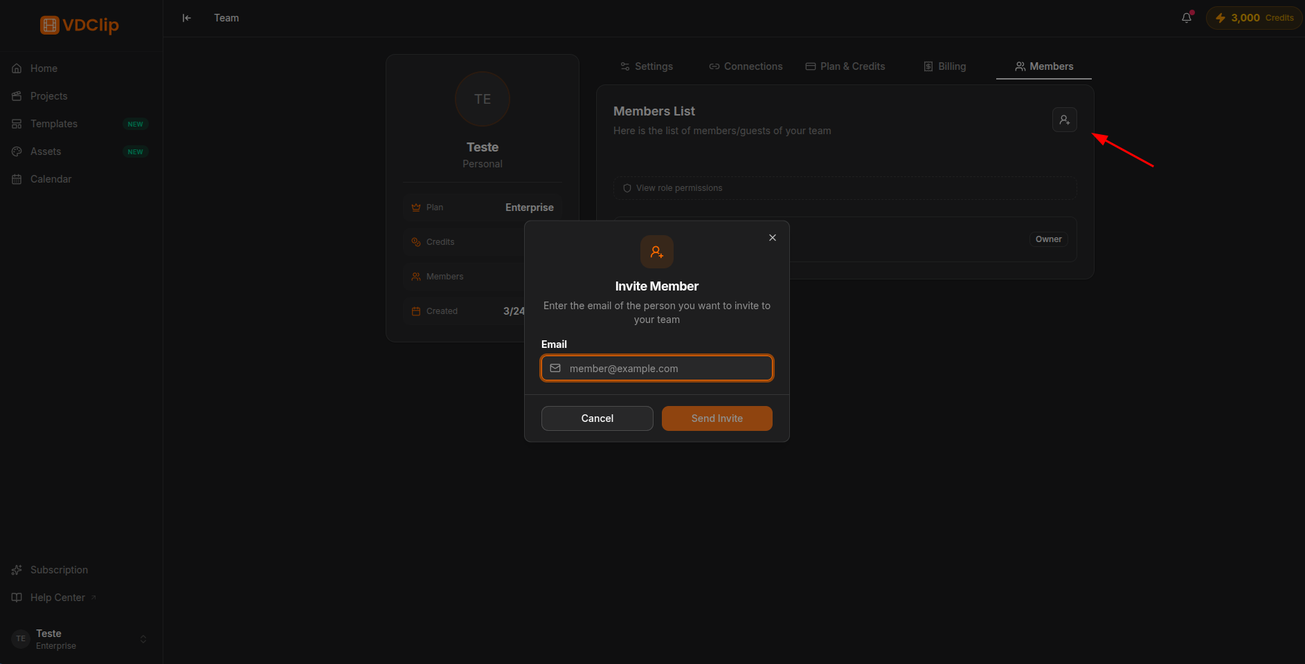 Diálogo de convite com campo de email e botão de enviar
